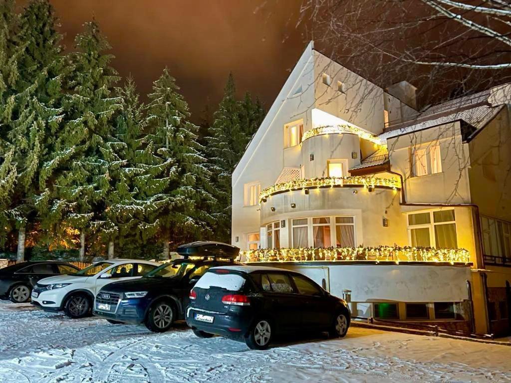 Vila Diana - Poiana Brasov Εξωτερικό φωτογραφία